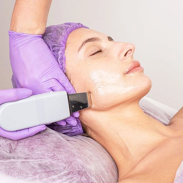 Секреты профессионалов: комплексная чистка лица