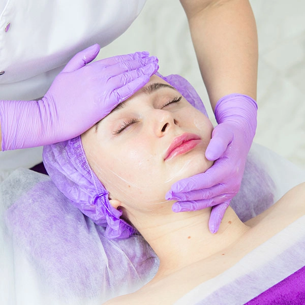 Французский скульптурный массаж лица