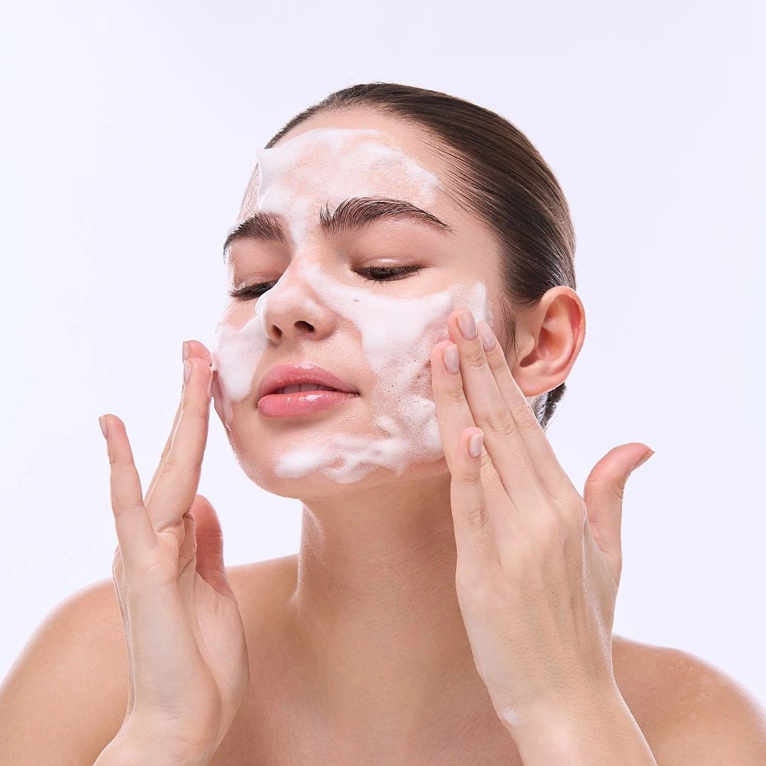 08.04 Уход за чувствительной кожей лица