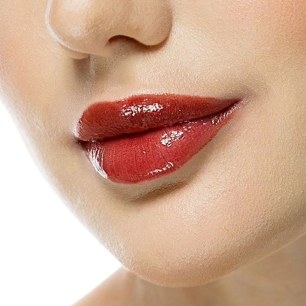 Жидкая помада-металлик для губ METALLIC ELEGANCE / 06 красный, 5,5 мл